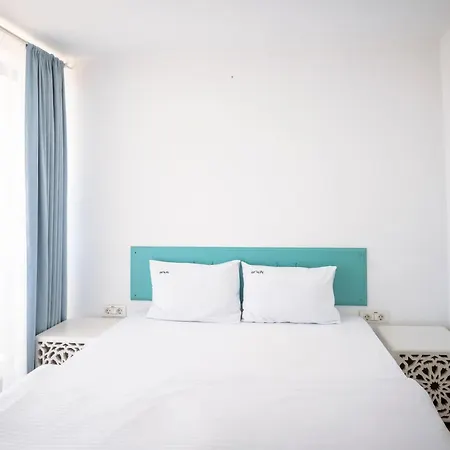 The Moon Guest house